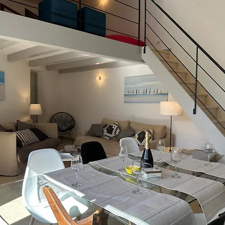 Maison Confort Chaleureuse, Et Commerce * Rivedoux-Plage