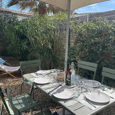 Architect-designed House Close To Beaches And Shops * Rivedoux-Plage