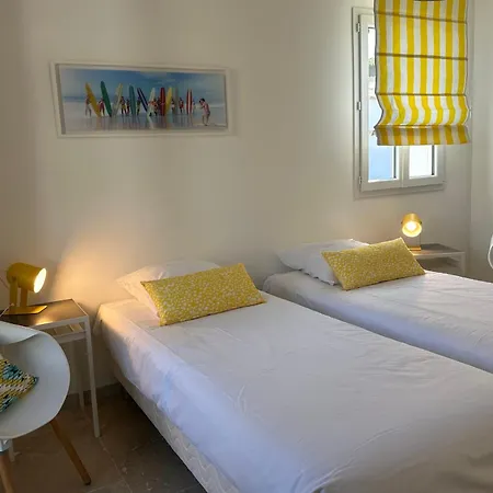 Hébergement de vacances Architect-designed House Close To Beaches And Shops *