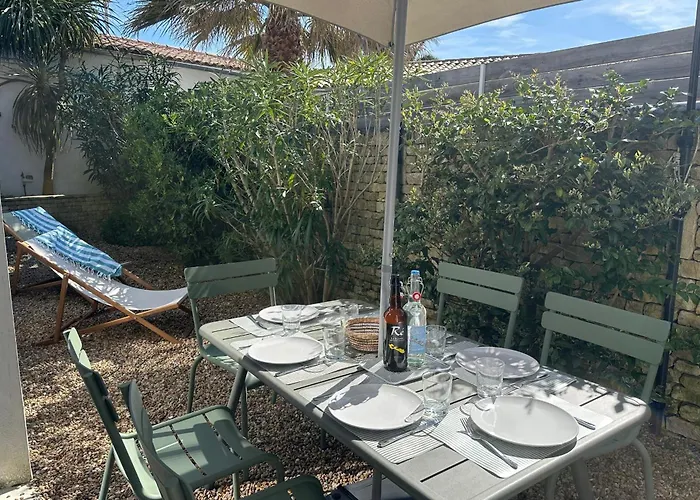 Architect-designed House Close To Beaches And Shops * Rivedoux-Plage