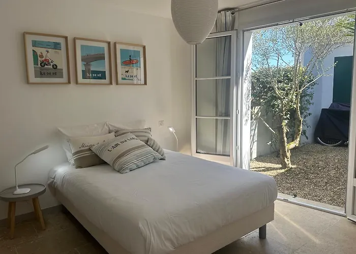 Architect-designed House Close To Beaches And Shops Holiday home Rivedoux-Plage